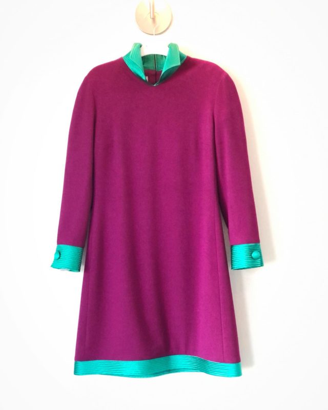Another statement piece from the collection of Rytina’s matriarch! Isolde purchased her dress from Pat Brousseau  @juliusclothingsacramento in the late 1970’s. At this time the label “Genny” was run by the creative director/designer Gianni Versace. This dress showcases beautiful fabrics, precision tailoring, bold colors...all with an elegant flair! Isolde’s dress has been well cared for by Rytina✨